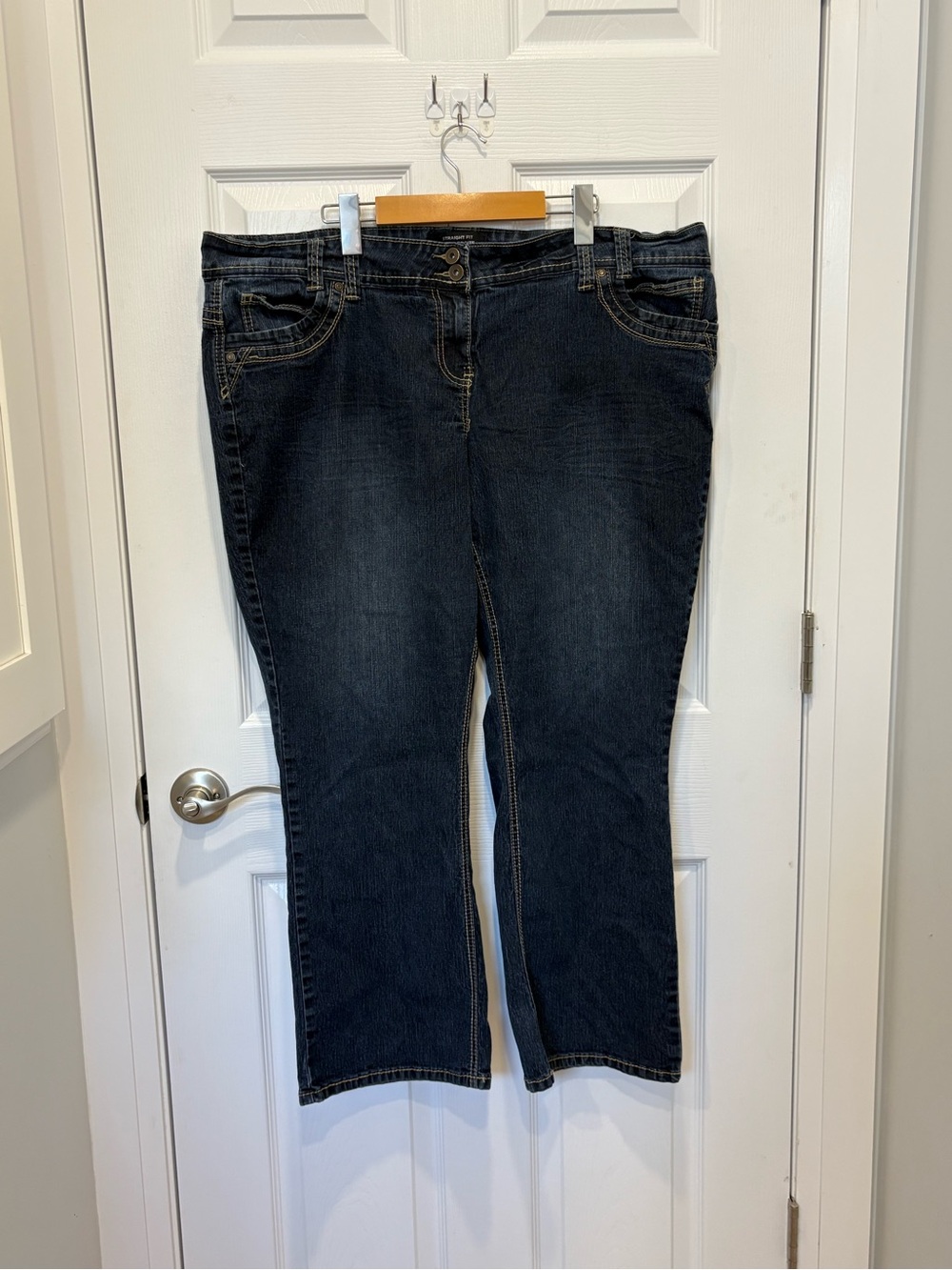 Penningtons Women’s Straight Fit Jeans in Dark Indigo #1263